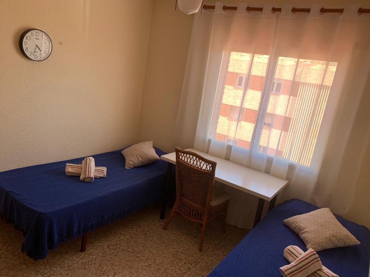 Cozy Room Guapo-Alicante Nearby The Beach And The Center Eksteriør billede